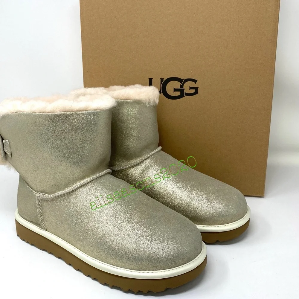 💥MEGA SALE!💥UGG Women’s Boots Arielle Sparkle Boot Fur Gold Size 6 1112090 - Picture 1 of 11